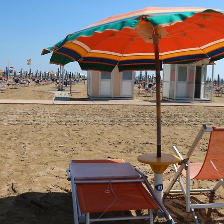 Condominio Zenith Bibione Exterior photo